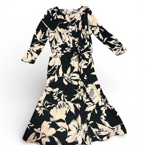London Times Floral Black and Cream Maxi Dress NWT